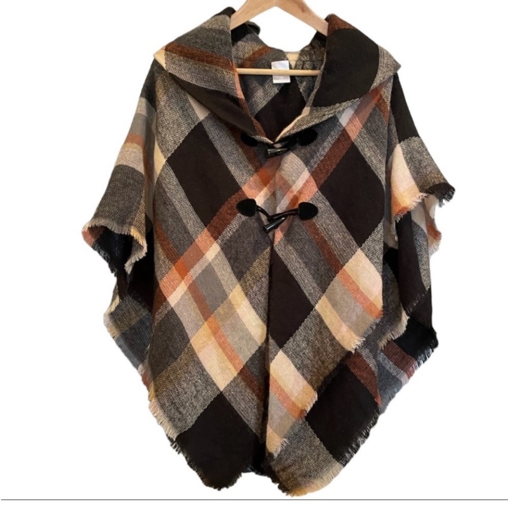 Apt. 9 poncho
